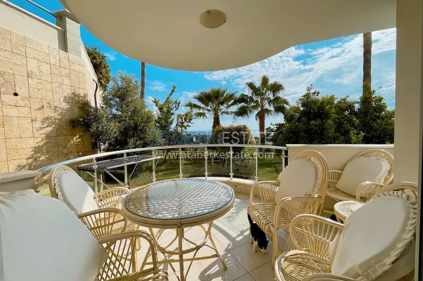 Purchase  Apartment 2+1 with furniture and sea views in the area of Cleopatra Beach - the center of Alanya. The property is suitable for a residence permit 10 