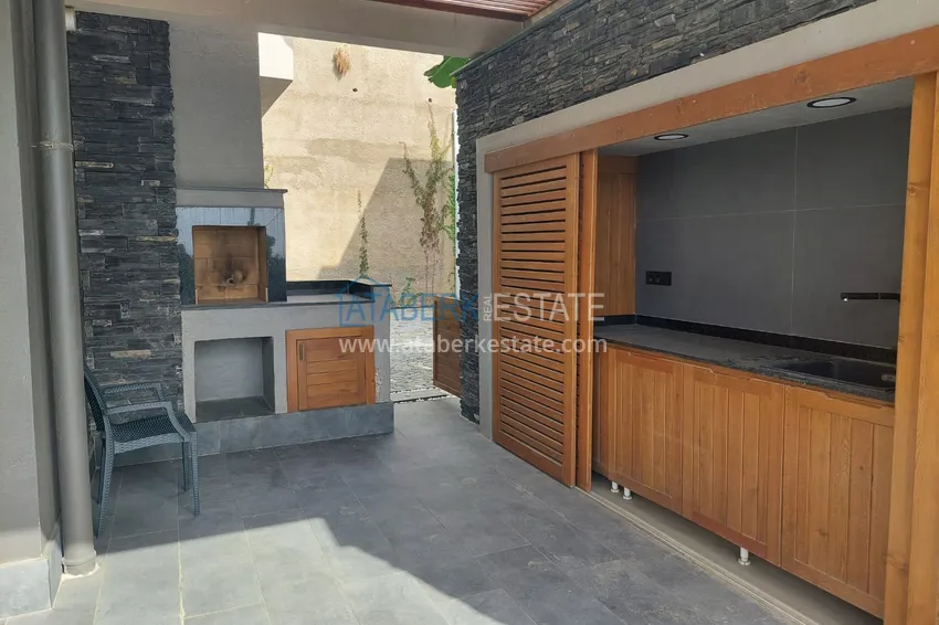 Rent a two-level premium villa with a private pool in Mahmutlar 11 