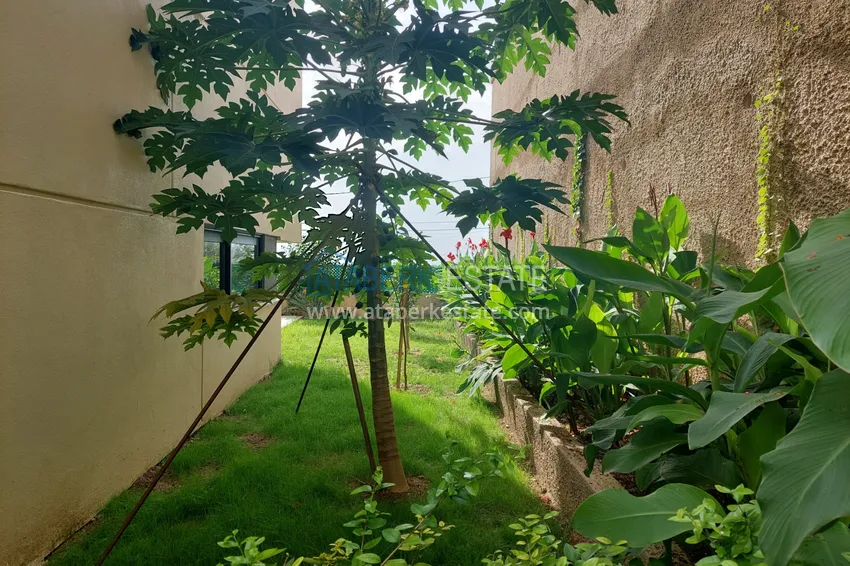 Rent a two-level premium villa with a private pool in Mahmutlar 12 