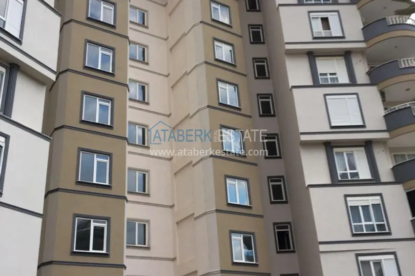 Three-room furnished apartment with mountain views in the Tosmur area. 10 