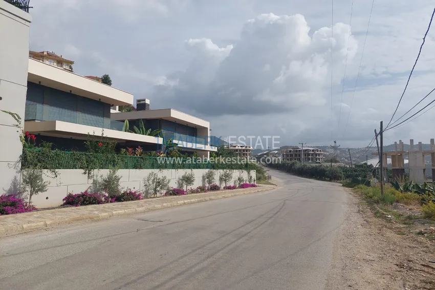 Rent a two-level premium villa with a private pool in Mahmutlar 14 