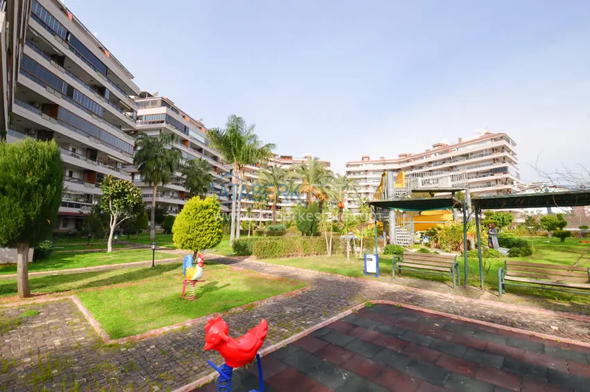 Real estate for residence permit. Apartment with furniture and glazed balcony in Tosmur - Alanya 17 