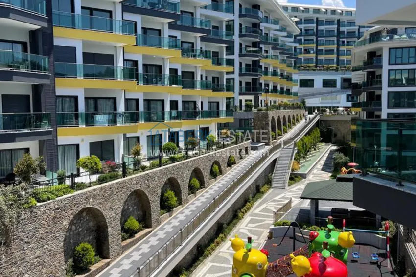 Purchase  Furnished 1+1 apartment in a complex on the seafront — Alanya, Kargicak district 14 