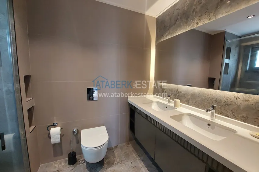 Purchase Rent a two-level premium villa with a private pool in Mahmutlar 22 