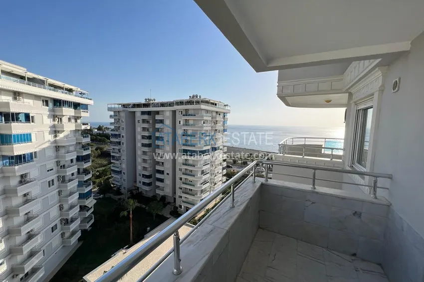 Purchase  Apartment 2+1 with sea views in a complex on the first coast, Tosmur - Alanya 26 