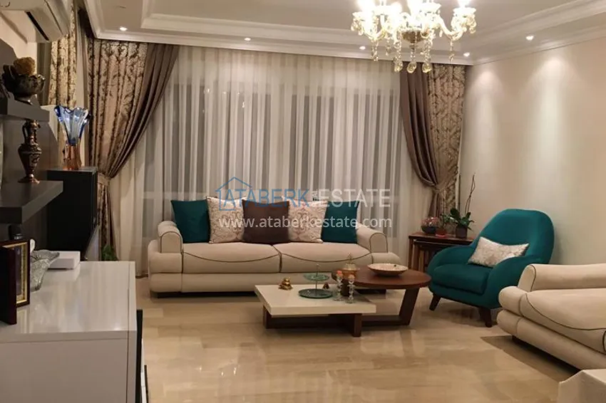 Purchase  Three-room furnished apartment with mountain views in the Tosmur area. 4 