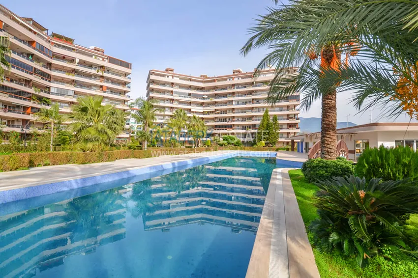 Real estate for residence permit. Apartment with furniture and glazed balcony in Tosmur - Alanya 5 