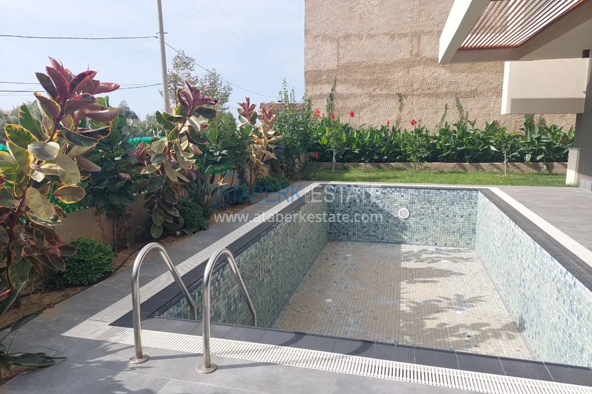 Rent a two-level premium villa with a private pool in Mahmutlar 6 