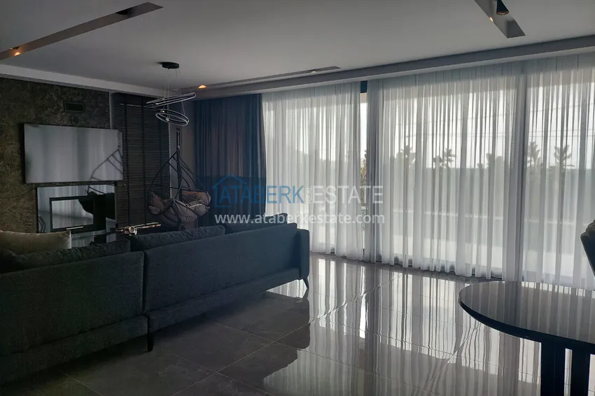 Purchase Rent a two-level premium villa with a private pool in Mahmutlar 7 