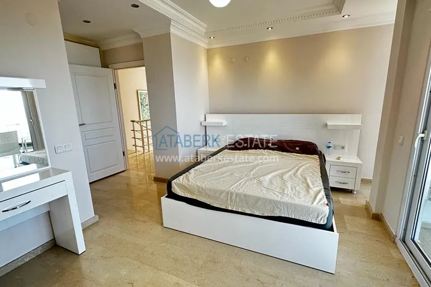 Purchase  Real estate for residence permit. Villa in Alanya with furniture and stunning views 10 