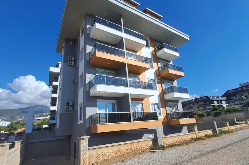 One bedroom apartment with new furniture and mountain views - Oba district, Alanya 1 