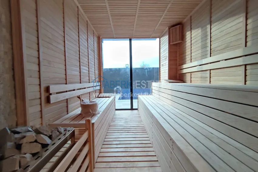 One bedroom apartment with furniture in Mahmutlar district, Alanya 19