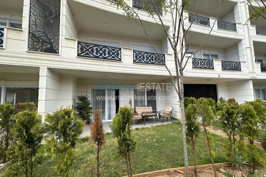 Purchase Three-room apartment with access to the garden in Oba, Alanya 1 
