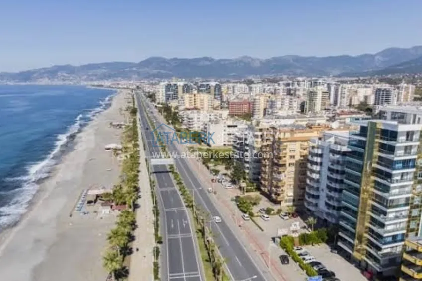 Beachfront studio apartment in Mahmutlar, Alanya  1 