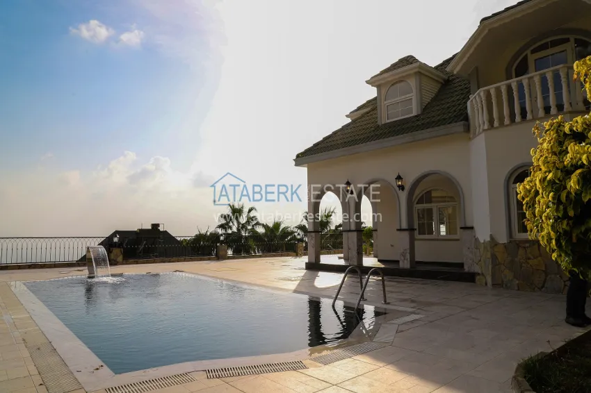 Premium villas at the final stage of construction - Alanya, Tepe 3