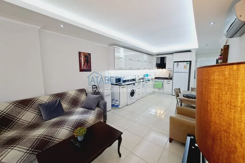 Purchase  One bedroom apartment with furniture and a glazed balcony in Oba, Alanya 5 