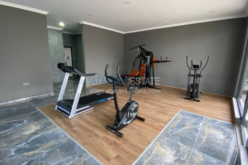 Linear apartment 3+1 on the first coastline in Tosmur area. The property is suitable for residence permit  9 