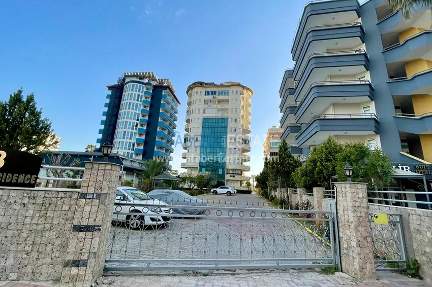 Linear apartment 3+1 on the first coastline in Tosmur area. The property is suitable for residence permit  11 