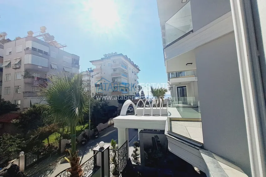 Purchase  Compact one-bedroom apartment on the beachfront in the center of Alanya — Keykubat beach 14 