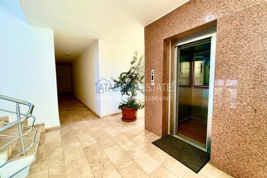 Linear apartment 3+1 on the first coastline in Tosmur area. The property is suitable for residence permit  17 