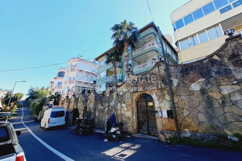 Apartment 2+1 with furniture in the heart of Alanya - the area of the historical fortress 1 