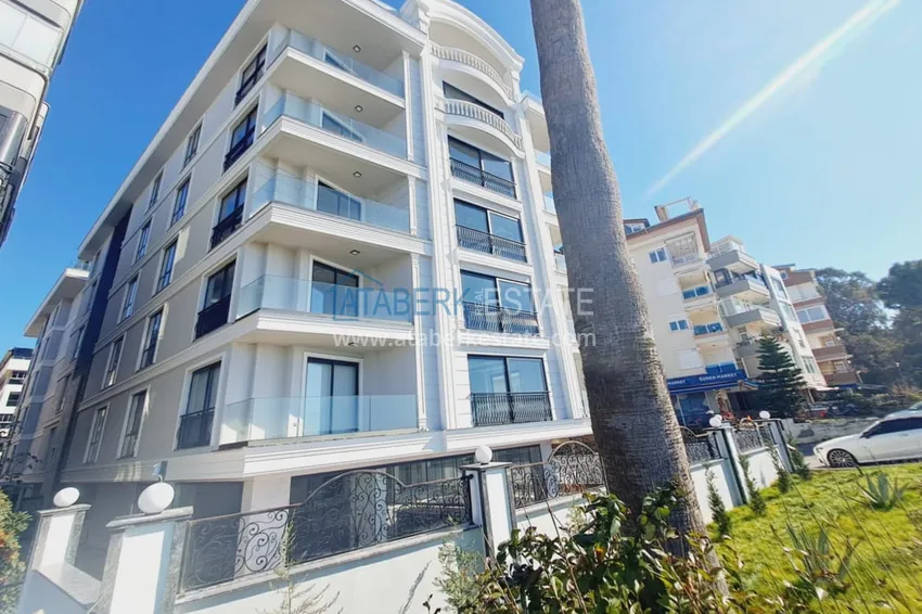 Compact one-bedroom apartment on the beachfront in the center of Alanya — Keykubat beach 7 