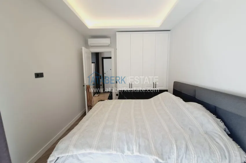 Purchase  Compact one-bedroom apartment on the beachfront in the center of Alanya — Keykubat beach 8 