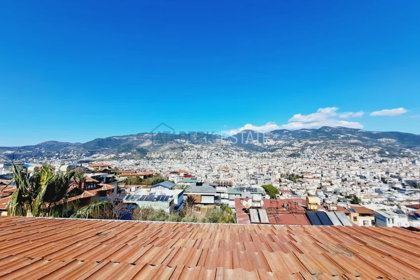 Apartment 2+1 with furniture in the heart of Alanya - the area of the historical fortress 8 