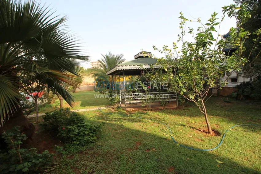 Linear apartment 3+1 on the first coastline in Tosmur area. The property is suitable for residence permit  7 