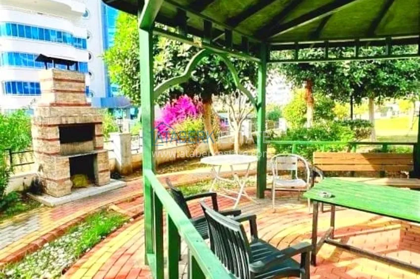 1+1 apartment with furniture and a glazed balcony 450 meters from the sea — Mahmutlar, Alanya 13 