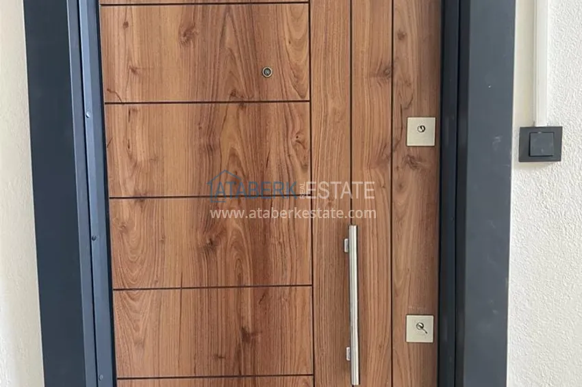 Purchase  City apartment with a glazed balcony after renovation in Gazipasa 1 