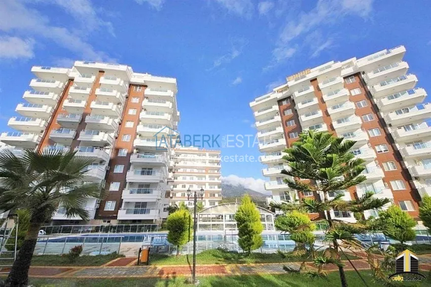 1+1 apartment with furniture and a glazed balcony 450 meters from the sea — Mahmutlar, Alanya 3 