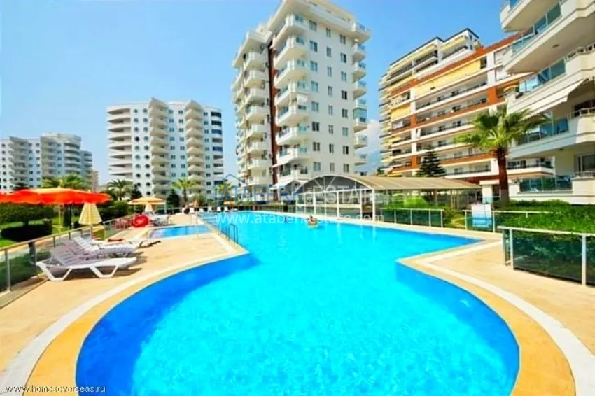 1+1 apartment with furniture and a glazed balcony 450 meters from the sea — Mahmutlar, Alanya 4 