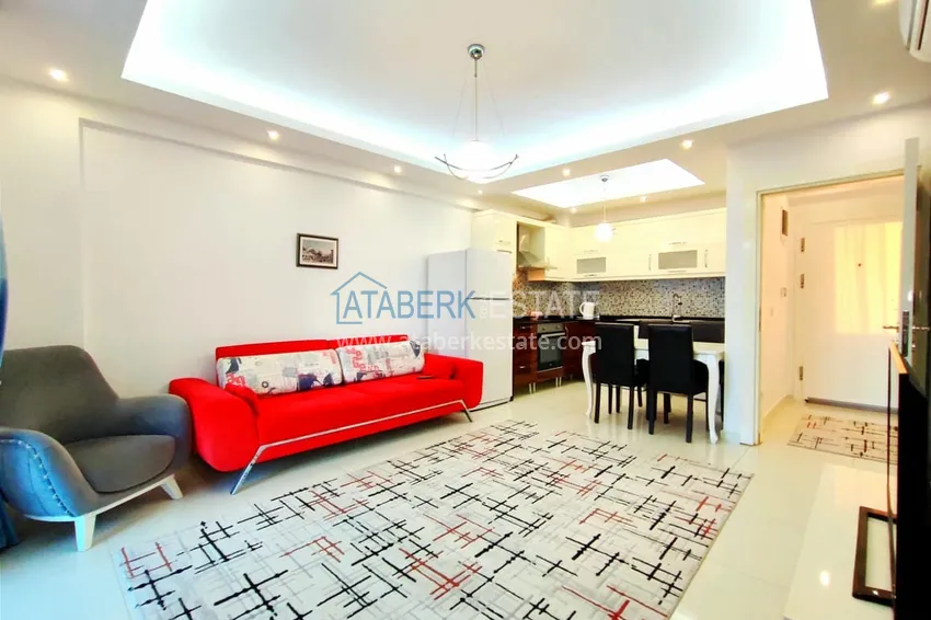 Purchase 1+1 apartment with furniture and a glazed balcony 450 meters from the sea — Mahmutlar, Alanya 5 