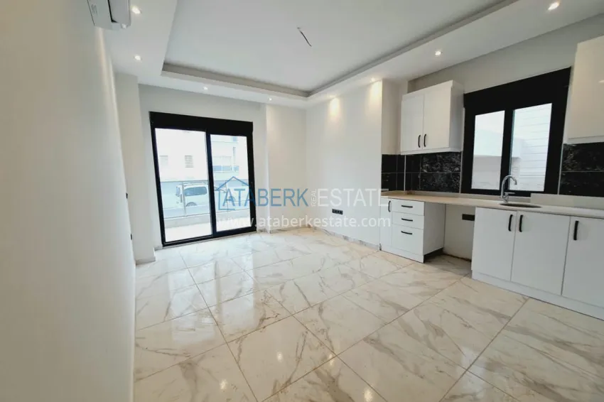 Purchase Urgent sale! 1+1 apartment from the owner in a new building - Mahmutlar district, Alanya 3