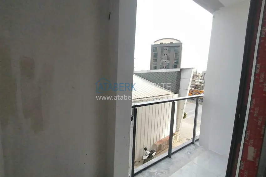 Photo - Office space in a business center in the business part of Alanya — Kucukhasbahce district 12 