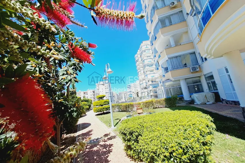 An offer from the owner! Three-room apartment with furniture in Alanya, Mahmutlar district 17 