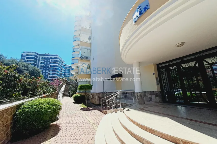 An offer from the owner! Three-room apartment with furniture in Alanya, Mahmutlar district 20 