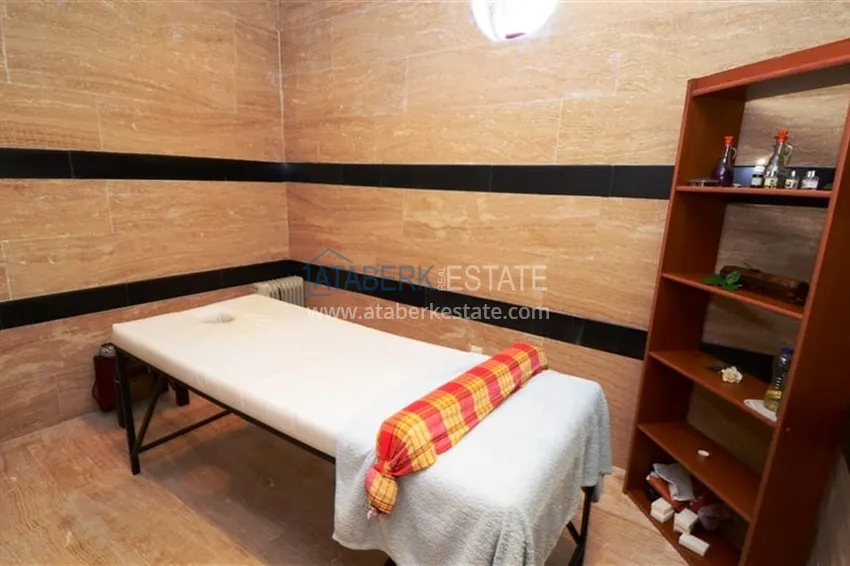 An offer from the owner! Three-room apartment with furniture in Alanya, Mahmutlar district 28 