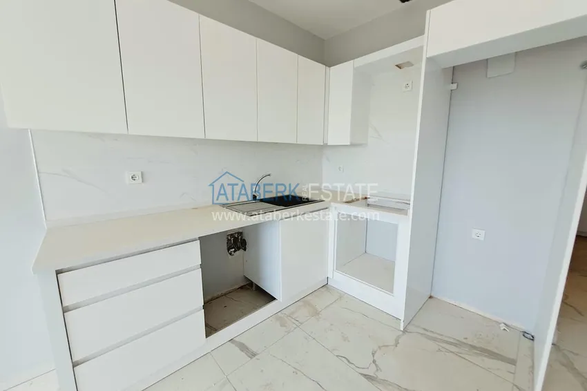 Purchase  Three-room apartment from the owner with a fine finish and sea view in Avsallar, Alanya 3 