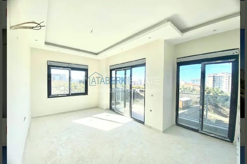 Purchase  Finely finished one-bedroom apartment with sea and mountain views in Alanya, Mahmutlar district  2 