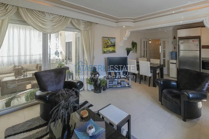 Purchase  Apartment 2+1 with furniture, glazed balcony and sea view, Alanya center 5 