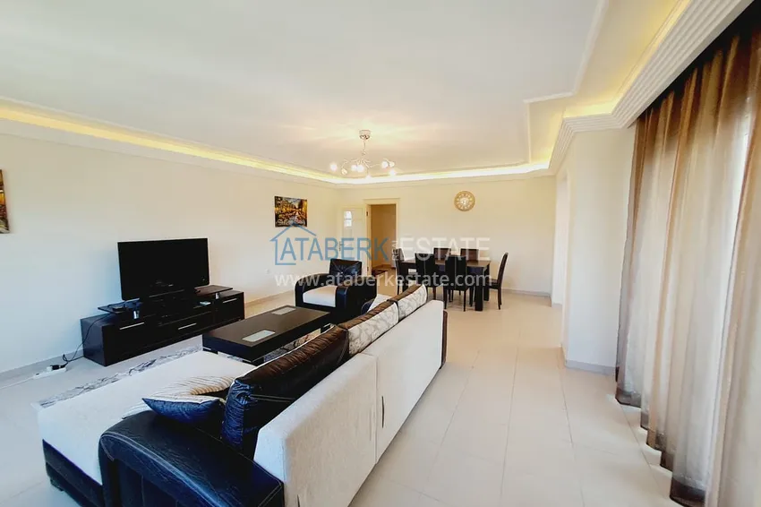 Purchase  An offer from the owner! Three-room apartment with furniture in Alanya, Mahmutlar district 5 