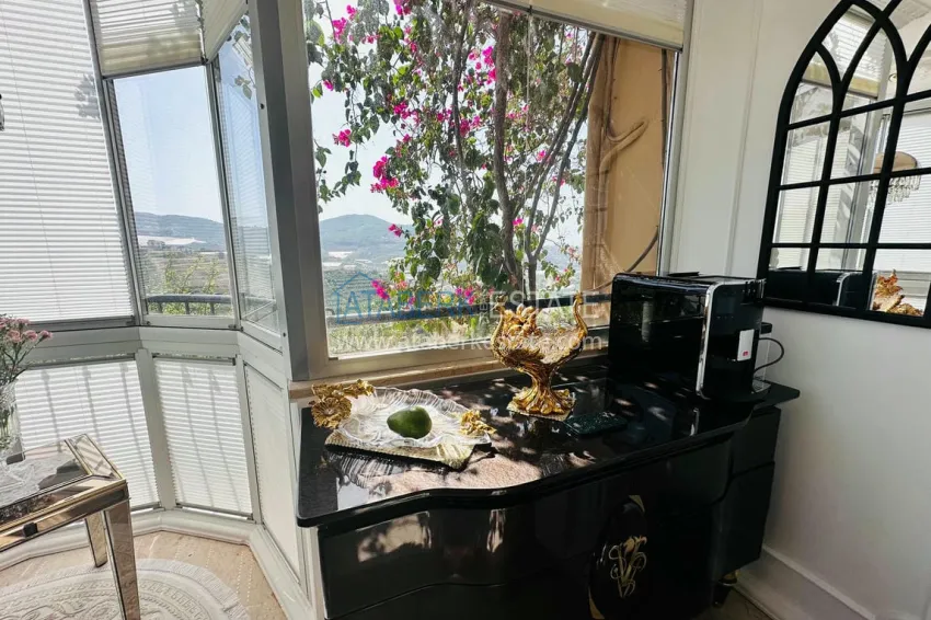 Purchase Duplex with exclusive concept furniture and luxurious panoramic views — Alanya, Mahmutlar district 10