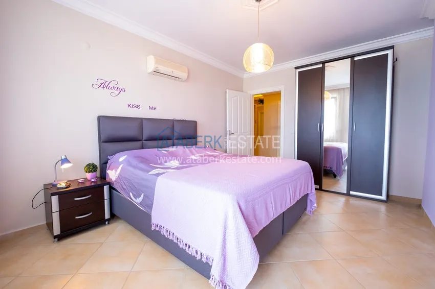 Purchase Two-bedroom apartment with furniture and sea view — Alanya, Mahmutlar 15 