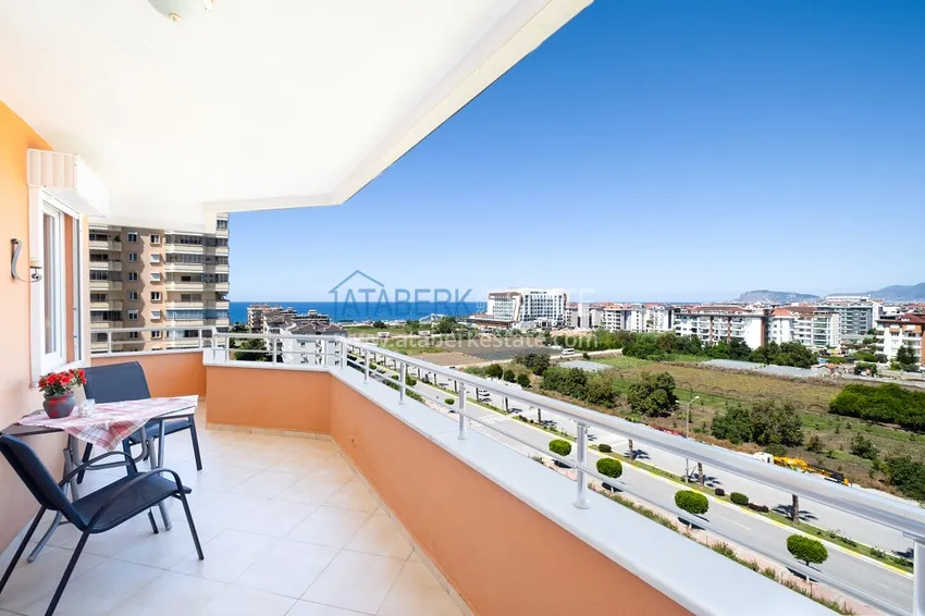 Purchase Two-bedroom apartment with furniture and sea view — Alanya, Mahmutlar 20 