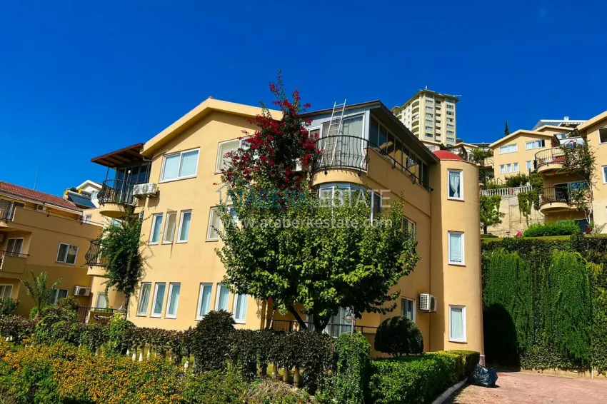 Duplex with exclusive concept furniture and luxurious panoramic views — Alanya, Mahmutlar district 10