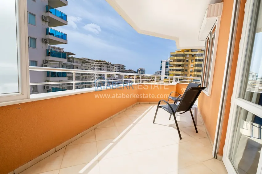 Purchase Two-bedroom apartment with furniture and sea view — Alanya, Mahmutlar 22 