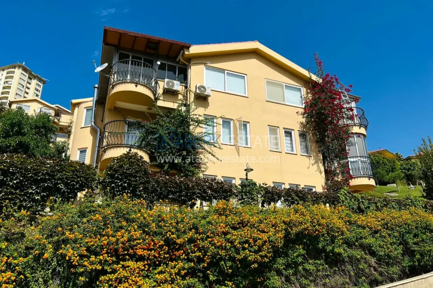 Duplex with exclusive concept furniture and luxurious panoramic views — Alanya, Mahmutlar district 11