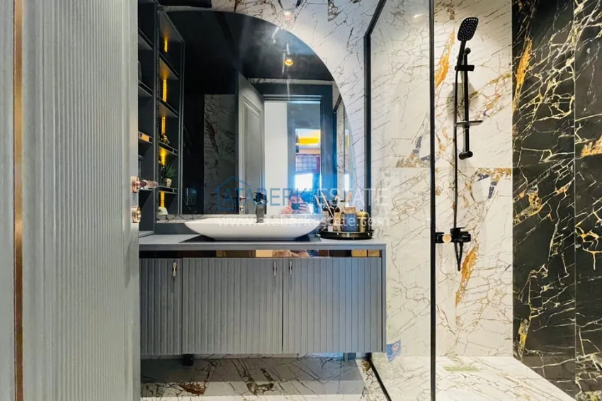 Purchase Apartments 4+1 with sea view in a new residential complex in Davultepe-Mersin area 33